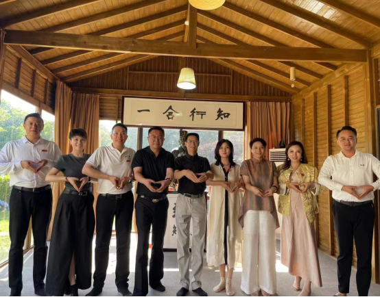 20240822-07長三角產(chǎn)業(yè)發(fā)展聯(lián)盟工作委員會第一屆述職報告1209